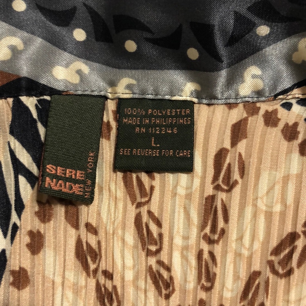 Women’s Blouse - Picture 2 of 5